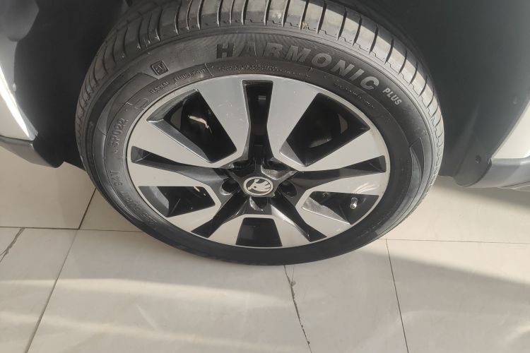 斯柯达 Yeti 2017款 TSI300 DSG尊行版车身外观6007