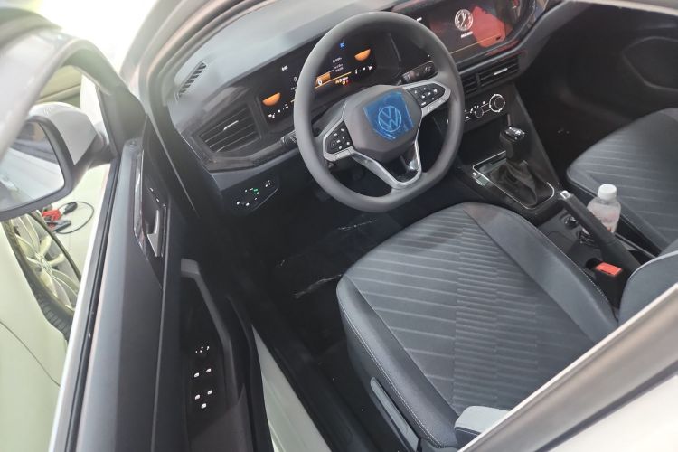 大众 朗逸 2023款 新锐 1.5L 自动新逸版中控内饰20