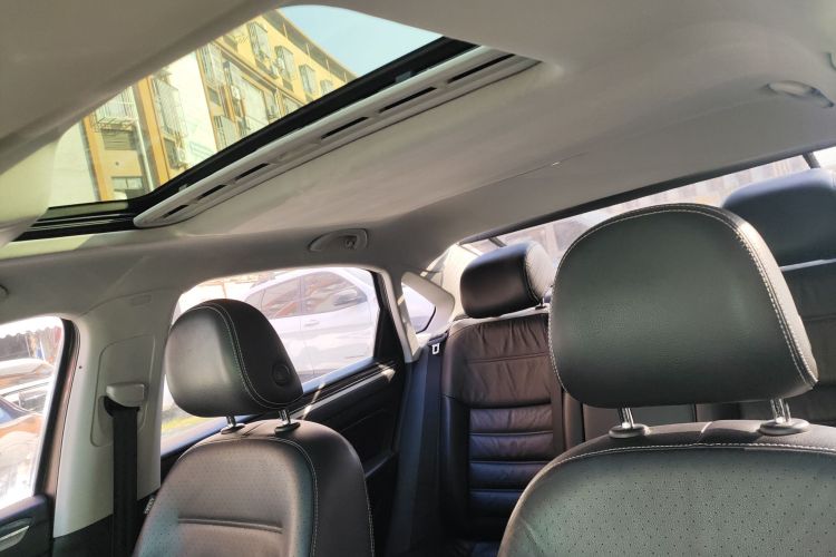 大众 帕萨特 2016款 330TSI DSG御尊版中控内饰22