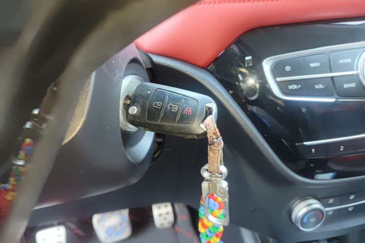 哈弗H1 2015款 1.5L 手动豪华型中控内饰11