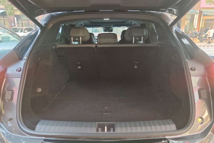 领克08 EM-P 2023款 120km 长续航Halo机舱底盘23