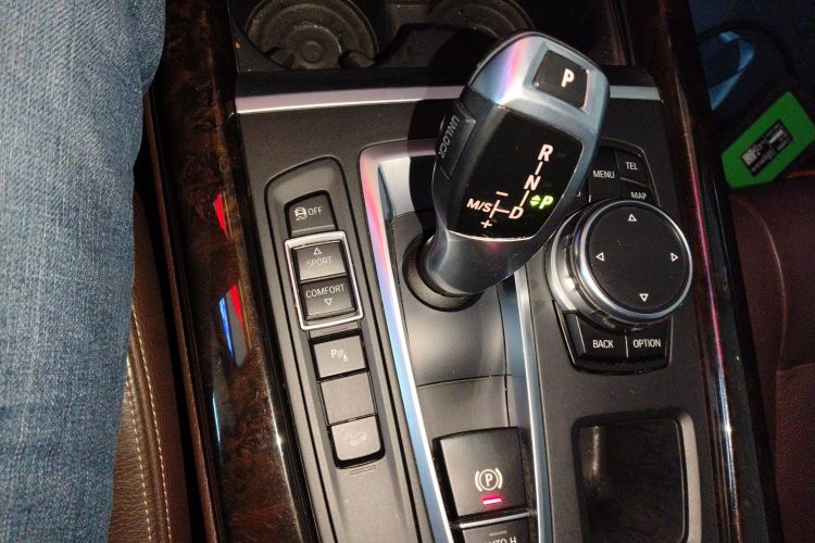 宝马X5(进口) 2015款 xDrive28i中控内饰18