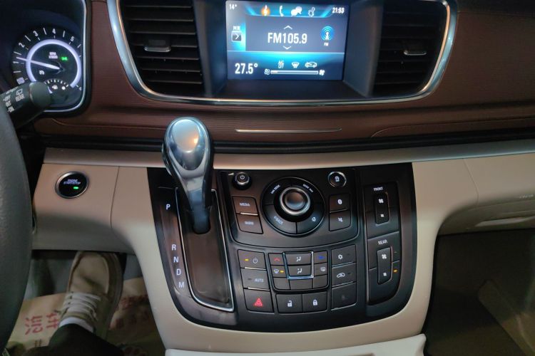别克GL8 2018款 28T 舒适型 国VI中控内饰16