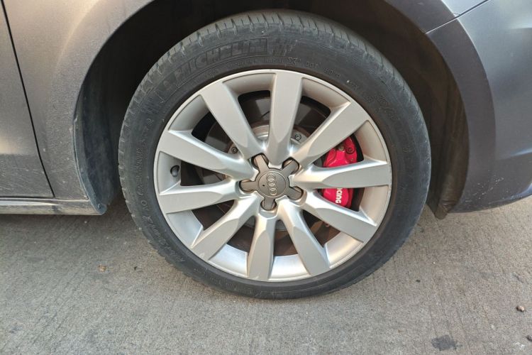 奥迪A1 2014款 30 TFSI Sportback舒适型车身外观10