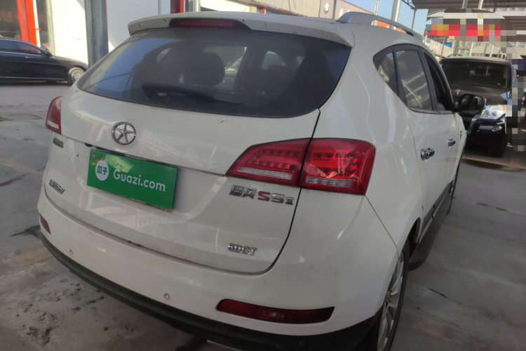 江汽集团 瑞风S5 2015款 1.5T 自动精英型车身外观7