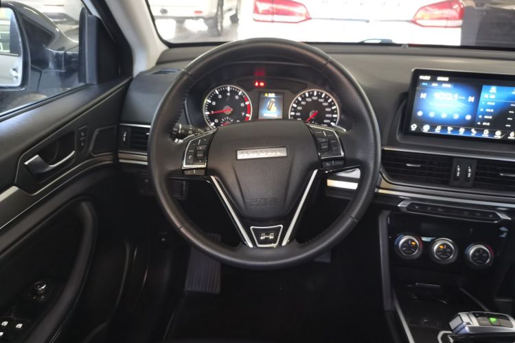 哈弗H6 2021款 运动版 1.5T 自动精英智联型 U型格栅中控内饰13