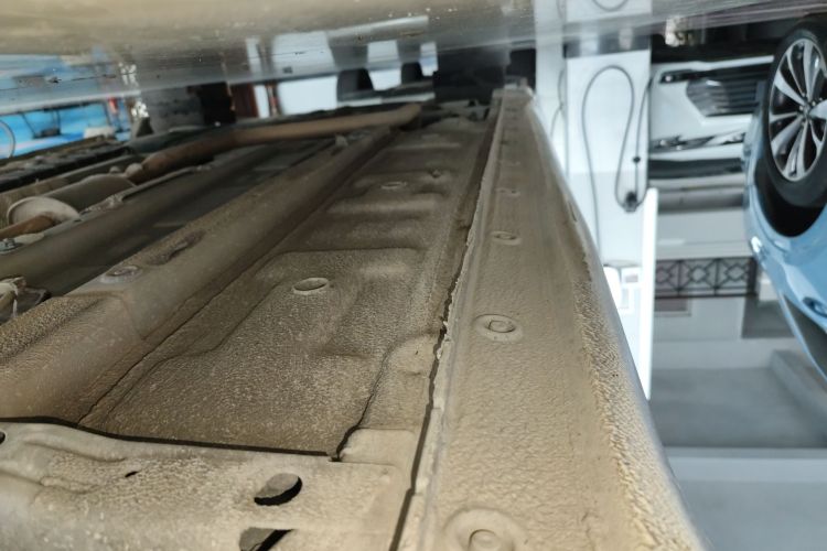 现代 伊兰特 2022款 240TGDi DCT LUX尊贵版局部细节9001