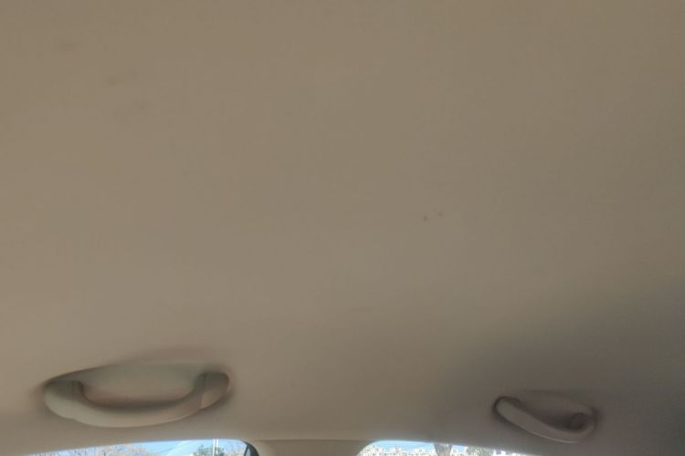 现代 瑞纳 2014款 1.4L 自动智能型GLS中控内饰22