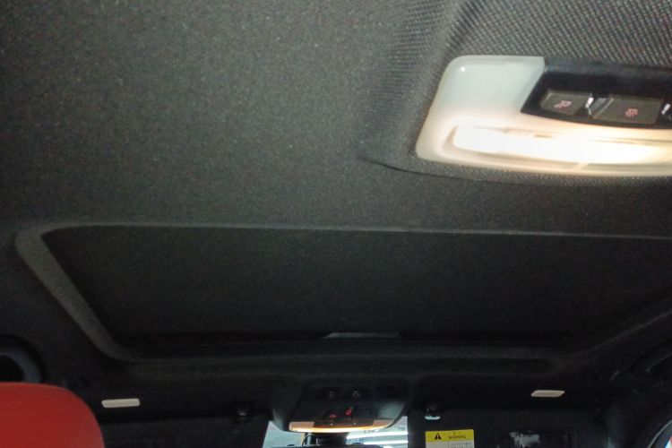 宝马3系 2019款 320i M运动曜夜版局部细节22