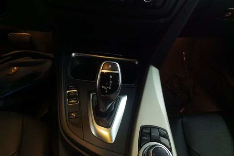 宝马3系 2015款 328Li xDrive时尚型局部细节18