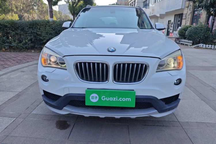 宝马X1 2014款 sDrive18i 领先型车身外观2