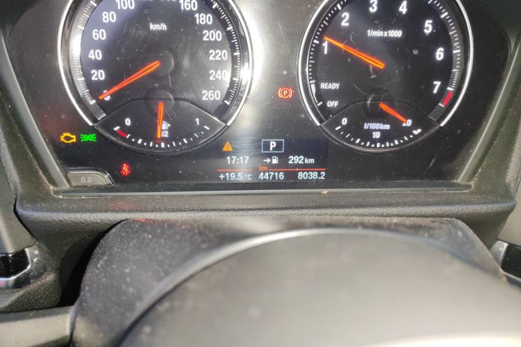 宝马1系 2020款 120i M运动套装中控内饰15