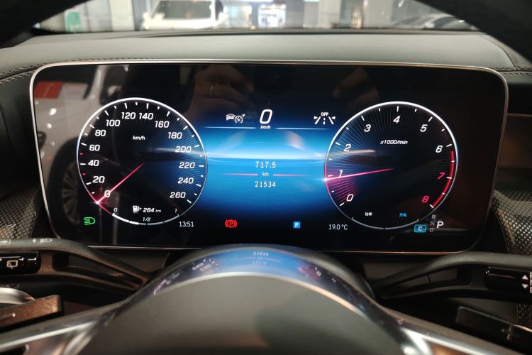 奔驰GLC 2023款 改款 GLC 260 L 4MATIC 动感型 5座中控内饰14