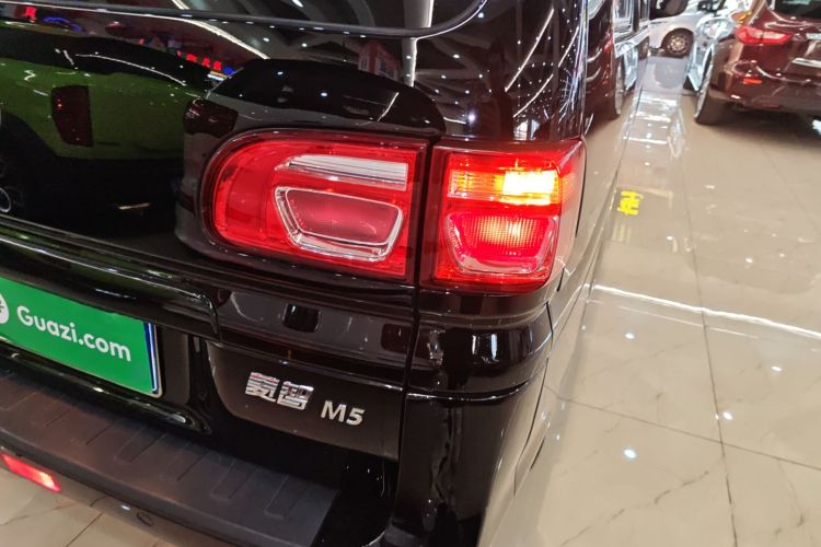 东风风行 菱智 2022款 M5 1.6L 实用型 5座车身外观6006