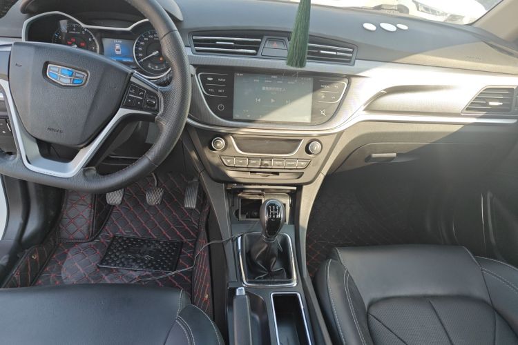 吉利汽车 帝豪 2017款 三厢百万款 1.5L 手动向上版中控内饰16