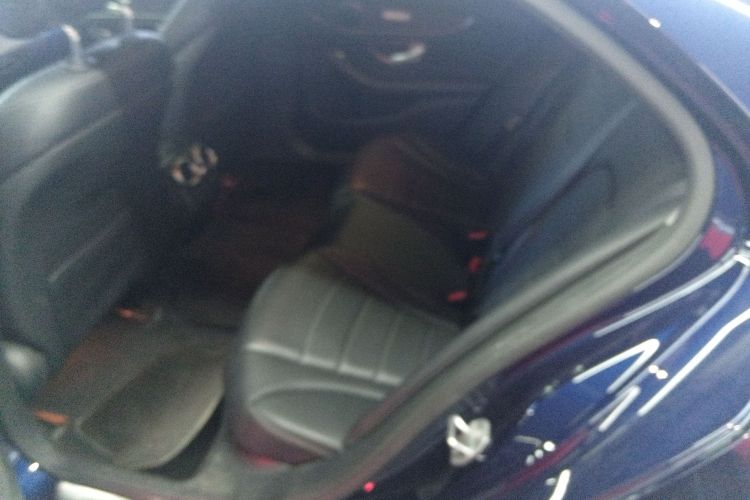 奔驰C级 2017款 C 180 L 运动版中控内饰7004