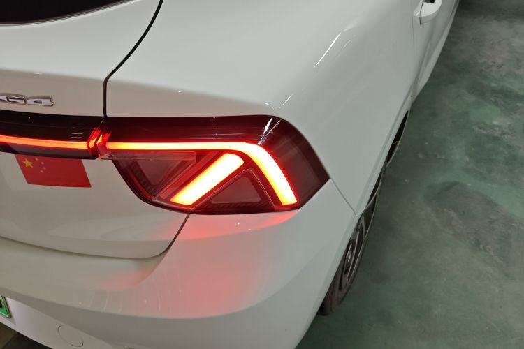 名爵 MG4 EV 2026款 437 从容版车身外观9