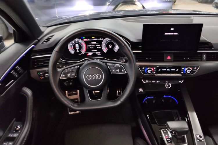 奥迪A4L 2024款 40 TFSI quattro RS套件燃速型局部细节13