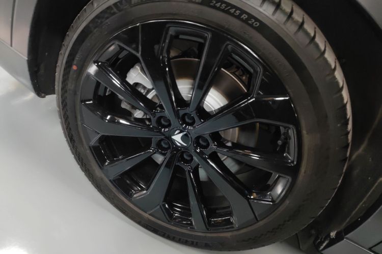 ARCFOX极狐 极狐 阿尔法S(ARCFOX αS) 2022款 HI版 进阶版车身外观6008