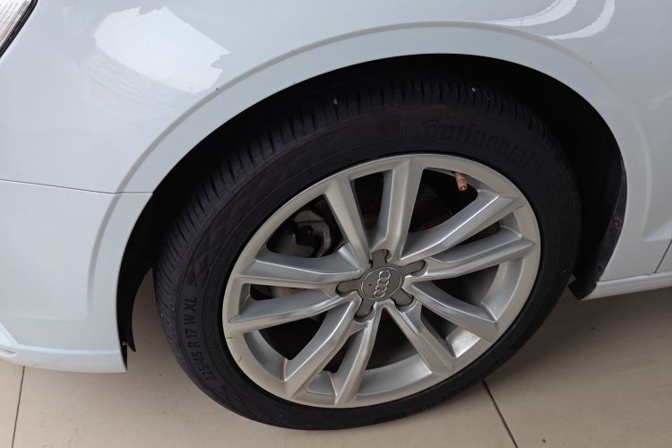 奥迪A3 2018款 30周年年型 Limousine 35 TFSI 进取型车身外观6007