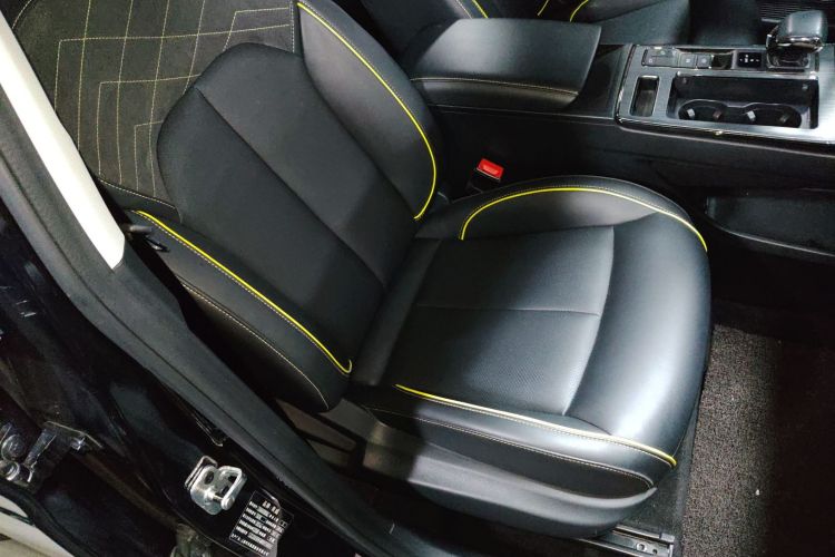 荣威RX5 2021款 PLUS 330TGI 自动国潮智臻版局部细节41