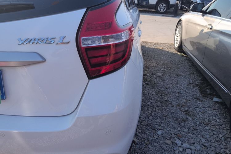 丰田 YARiS L 致炫 2016款 改款 1.5E CVT魅动版车身外观6006