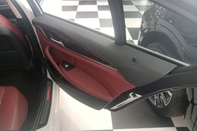 宝马5系 2021款 改款 525Li 豪华套装中控内饰45