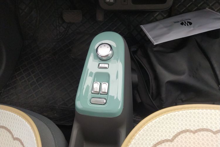 长安启源 长安Lumin 2022款 210km 香甜款中控内饰18