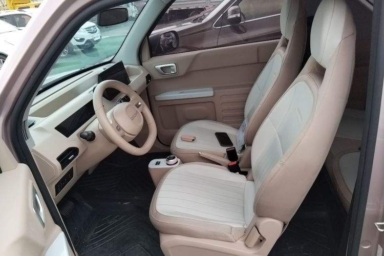 吉利汽车 2023款 熊猫mini 200km 耐力熊中控内饰19