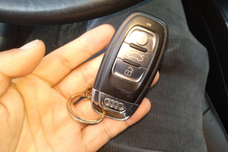 奥迪A4L 2016款 35 TFSI 自动舒适型中控内饰7001