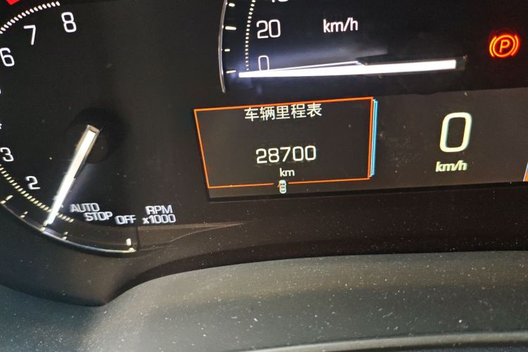 凯迪拉克XTS 2018款 28T 精英型中控内饰15