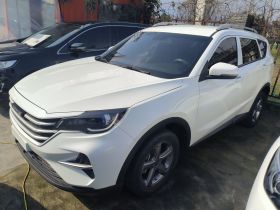 捷途X70M 2020款 改款 1.5T 手动伙伴型 5座