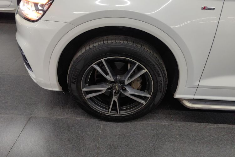 奥迪Q5L 2018款 40 TFSI 荣享时尚型 国VI车身外观6007