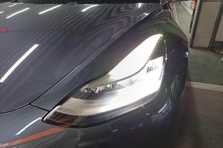 特斯拉 Model 3 2019款 标准续航后驱升级版局部细节36