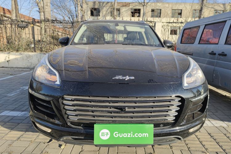 众泰SR9 2017款 2.0T 自动极致之光版车身外观2