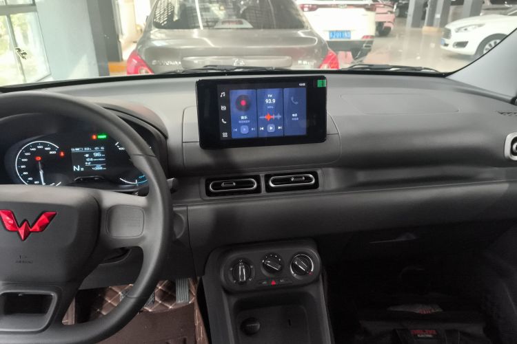 五菱汽车 五菱宏光新能源 2024款 纯电版 300KM 标准型局部细节16