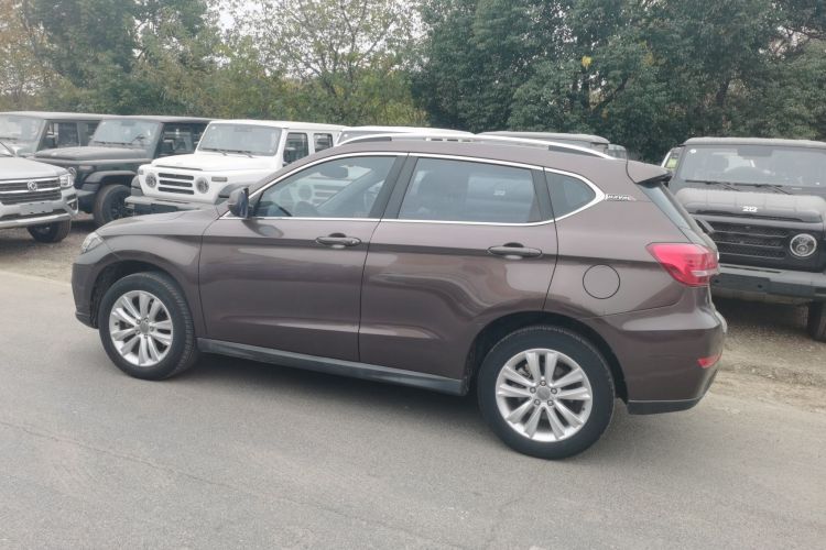 哈弗H2 2016款 红标 1.5T 自动两驱精英型车身外观4