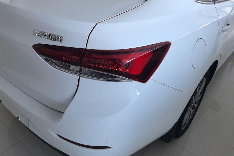 别克 英朗 2019款 18T 自动互联精英型 国VI车身外观9