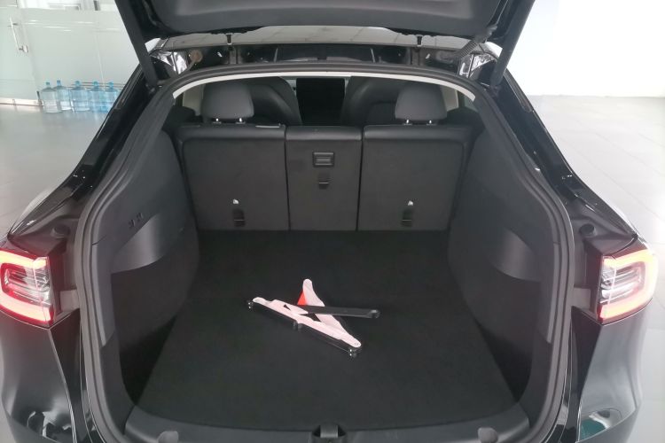 特斯拉 Model Y 2022款 改款 后轮驱动版局部细节23