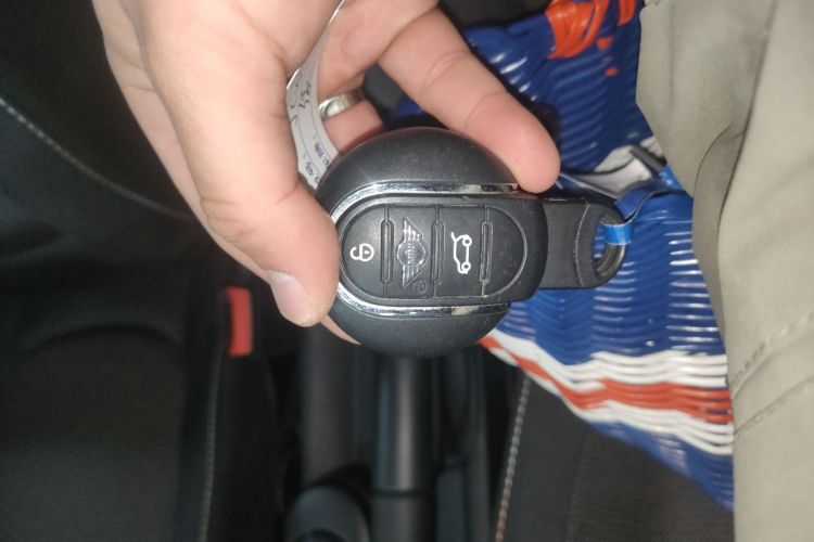 MINI 2023款 1.5T ONE 五门版中控内饰7001