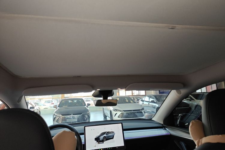 特斯拉 Model Y 2024款 后轮驱动版中控内饰22