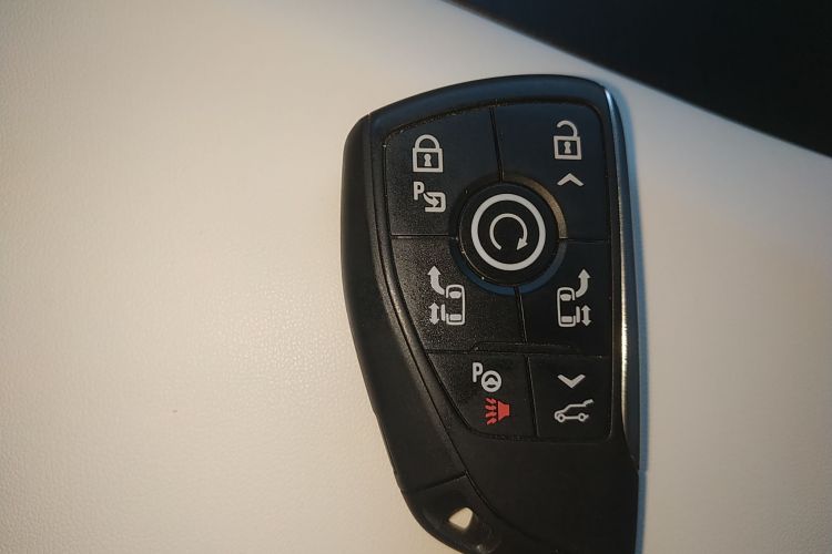 别克GL8新能源 2024款 陆尊 奢享版 6座中控内饰7001