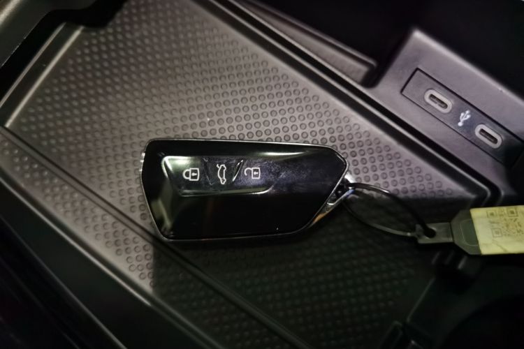 大众 ID.4 X 2023款 升级款 纯净长续航版中控内饰7001