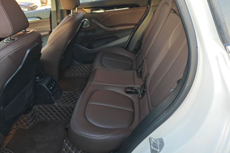 宝马X1 2021款 sDrive25Li 领先型中控内饰21