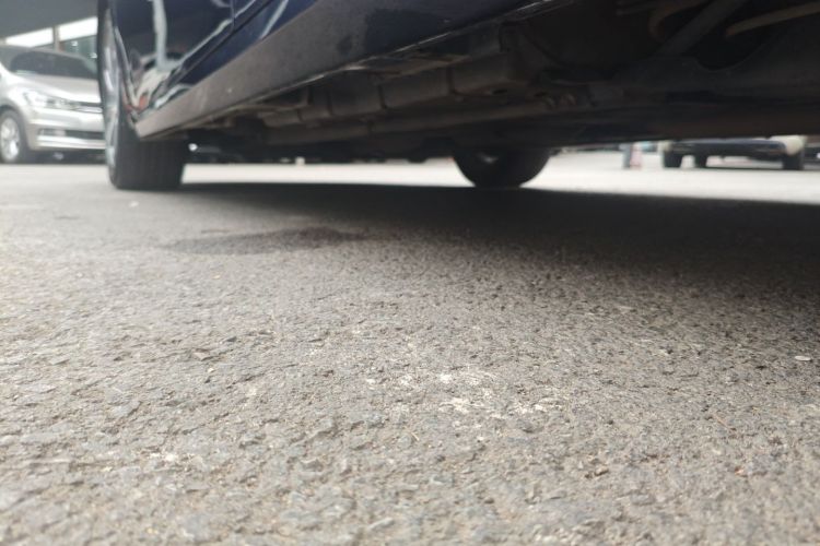 雷克萨斯ES 2015款 300h 舒适版局部细节9002