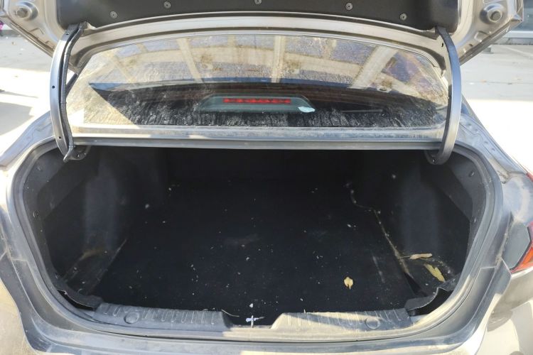 长安 逸动 2023款 畅享版 PLUS 蓝鲸NE 1.4T GDI DCT尊贵版中控内饰23