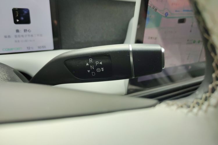 小鹏G6 2023款 755 超长续航 Pro中控内饰18