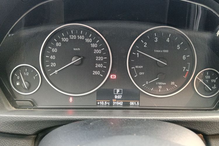 宝马3系 2016款 316Li 时尚型局部细节14