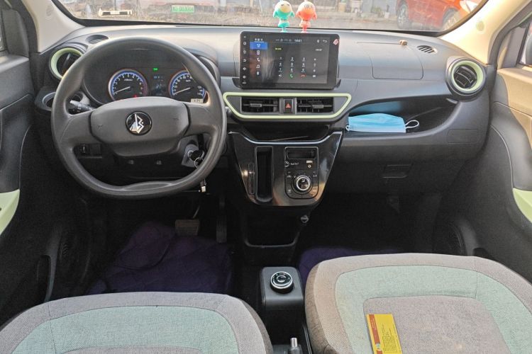 凌宝汽车 凌宝BOX 2022款 卓文君版中控内饰7002