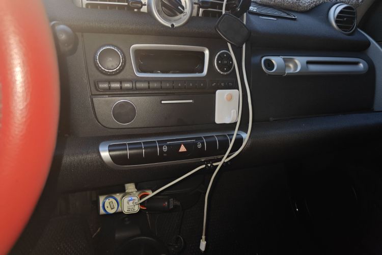 smart fortwo 2011款 1.0 MHD 敞篷激情版局部细节16